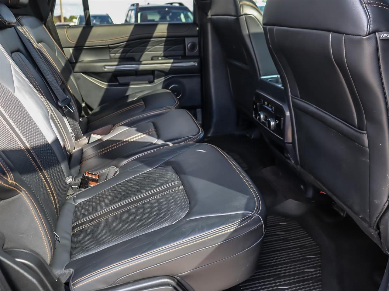 2022 Ford Expedition Platinum | Roof | Leather | 8 Pass Seating | Photo