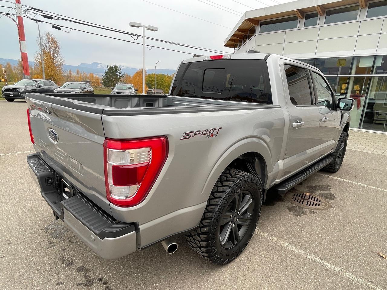 2023 Ford F-150 Lariat Photo3