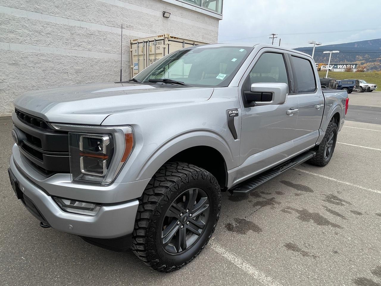 2023 Ford F-150 Lariat Photo0