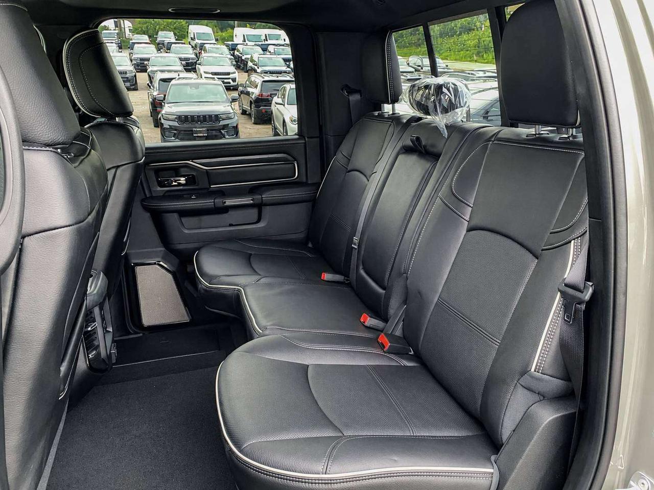 2027 RAM 2500 REBEL | 6.7L Diesel | Leather | Sunroof | Level 2 Photo