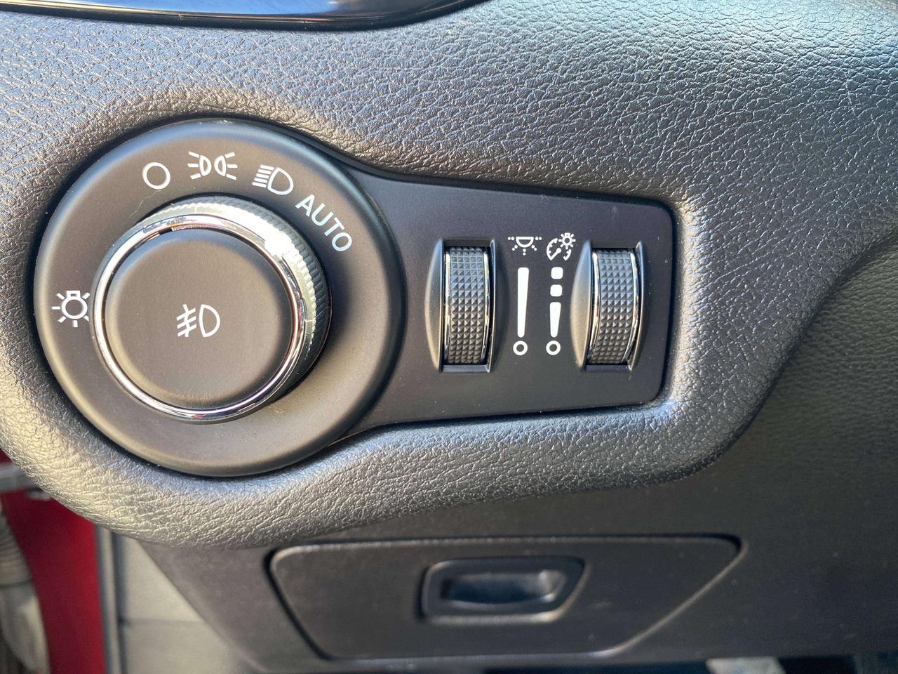 2019 Jeep Cherokee ALTITUDE, ONLY 54000 KMS, REMOTE START, BACKUP CAM Photo