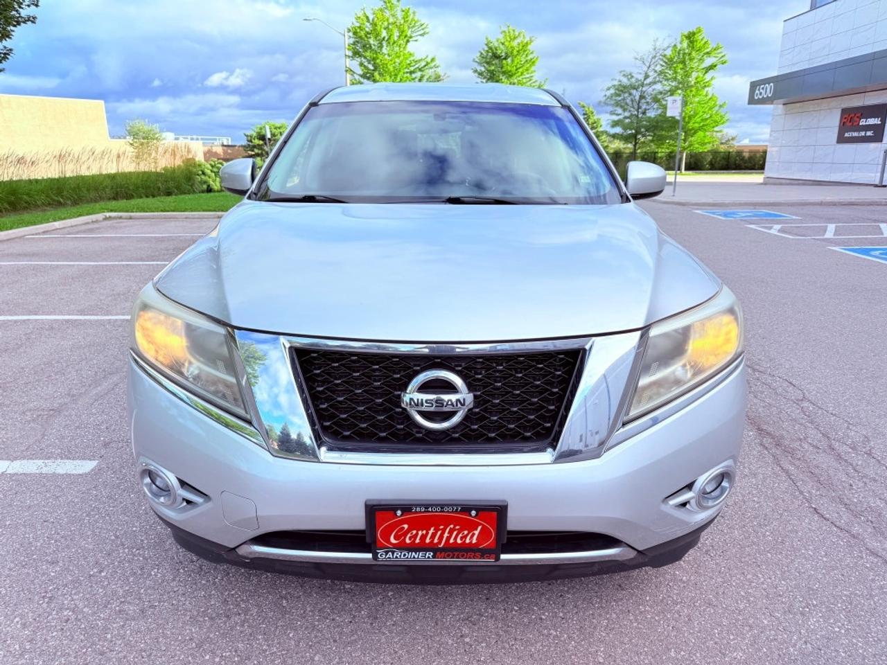 2014 Nissan Pathfinder FWD 4dr Platinum Premium Photo3