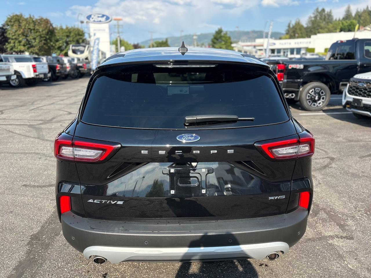 2025 Ford Escape Active Photo3