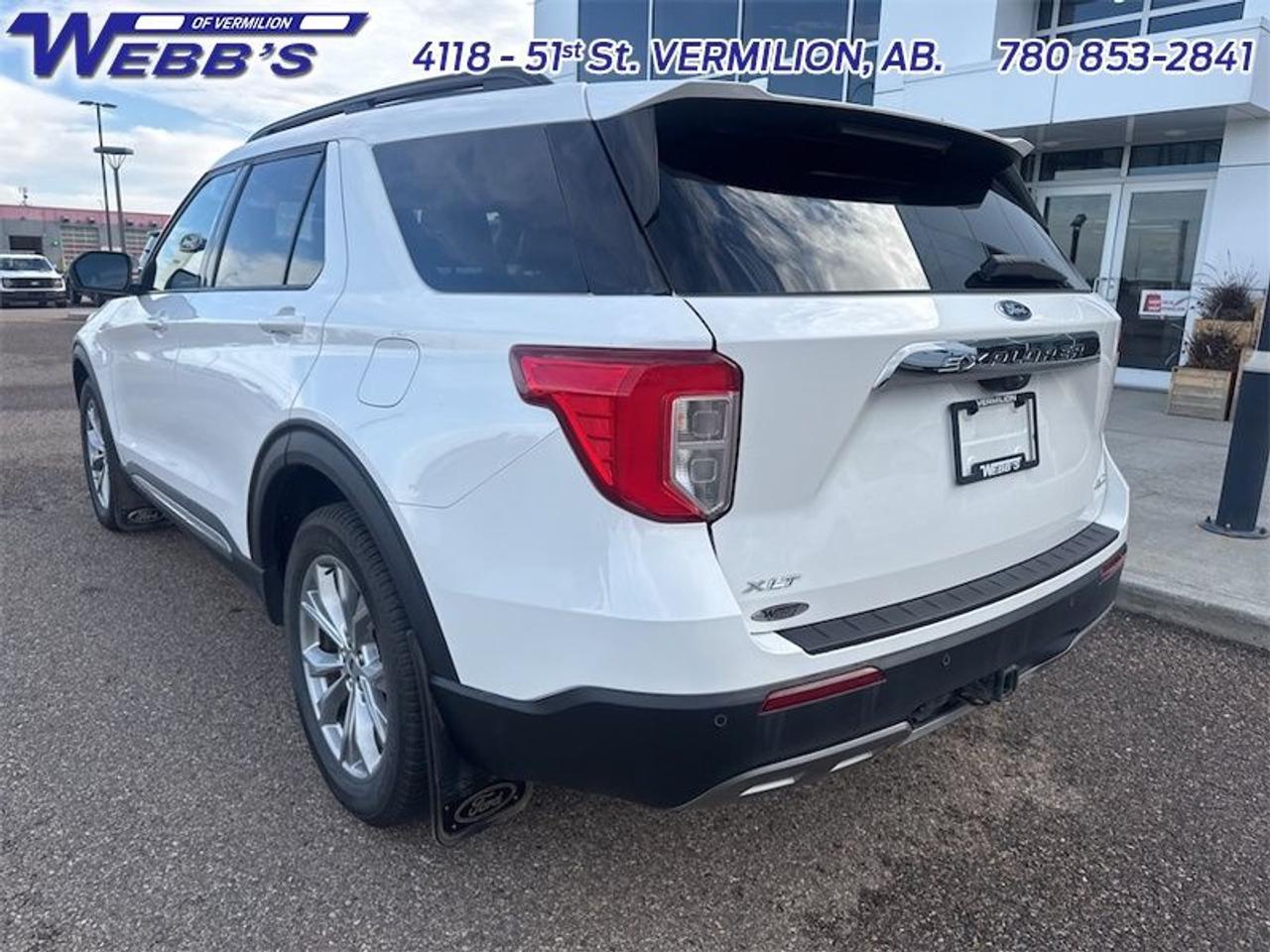 2024 Ford Explorer XLT Photo4