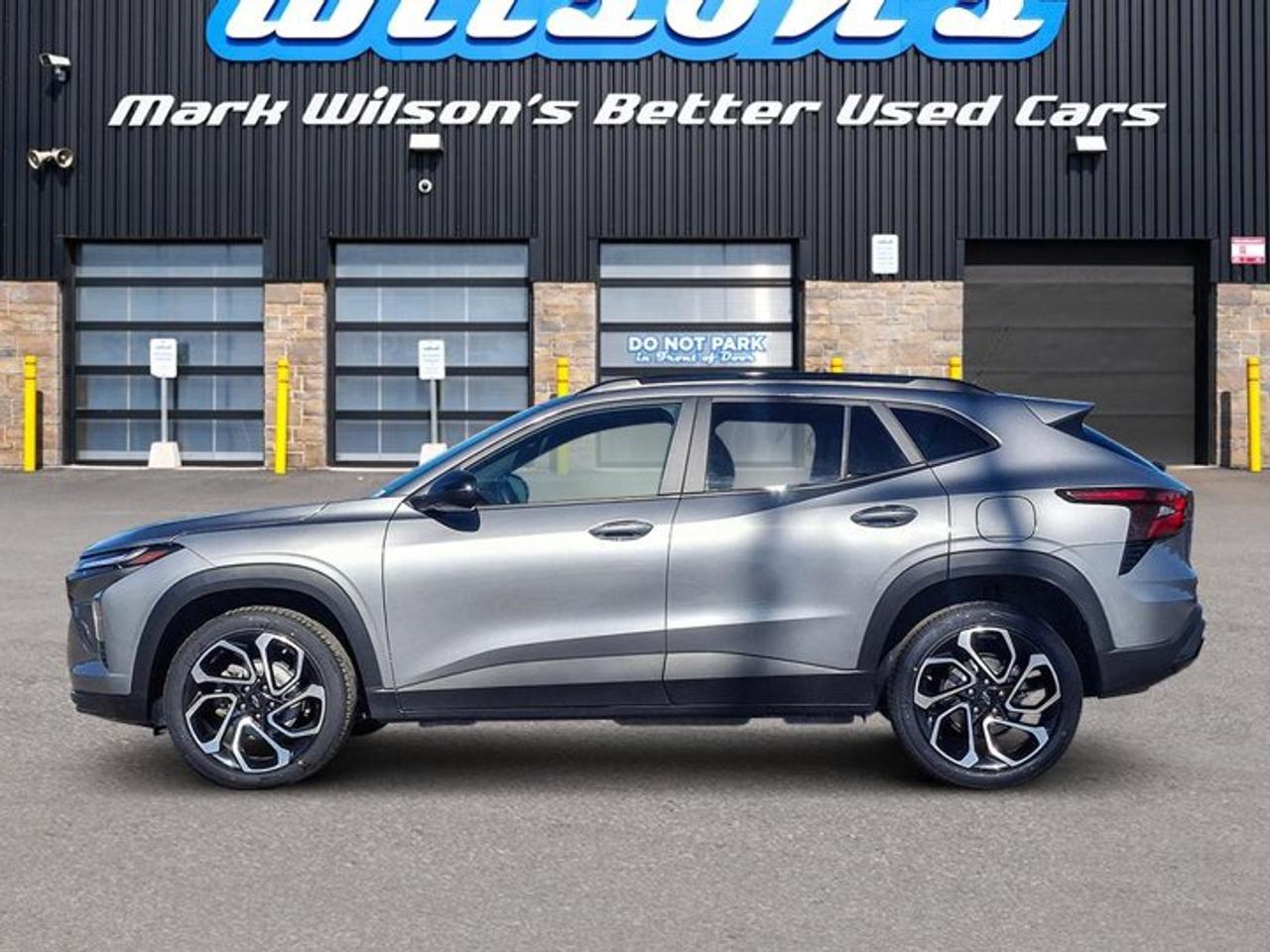 2025 Chevrolet Trax 2RS | Leatherette | Heated Seats + Steering | Remote Start | Blind Spot Monitor | Lane Keep & More ! Photo5