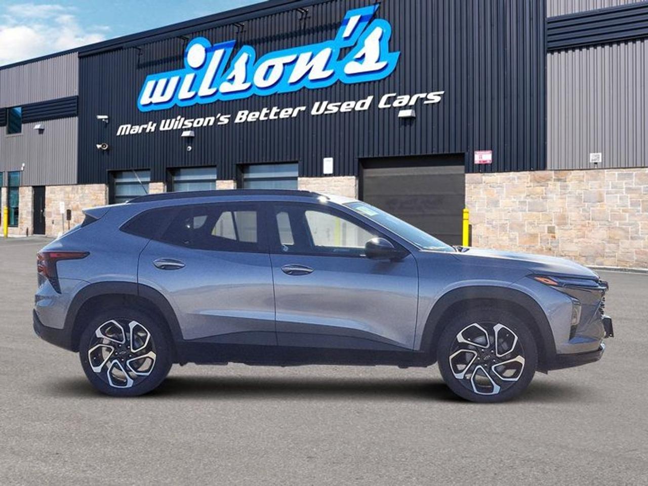 2025 Chevrolet Trax 2RS | Leatherette | Heated Seats + Steering | Remote Start | Blind Spot Monitor | Lane Keep & More ! Photo