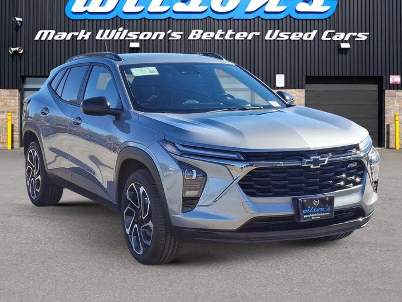2025 Chevrolet Trax 2RS | Leatherette | Heated Seats + Steering | Remote Start | Blind Spot Monitor | Lane Keep & More ! Photo