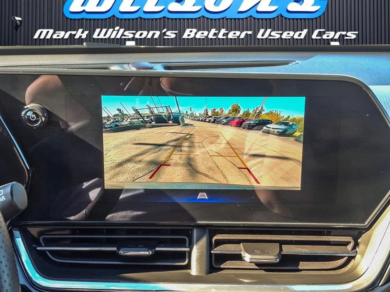 2025 Chevrolet Trax 2RS | Leatherette | Heated Seats + Steering | Remote Start | Blind Spot Monitor | Lane Keep & More ! Photo