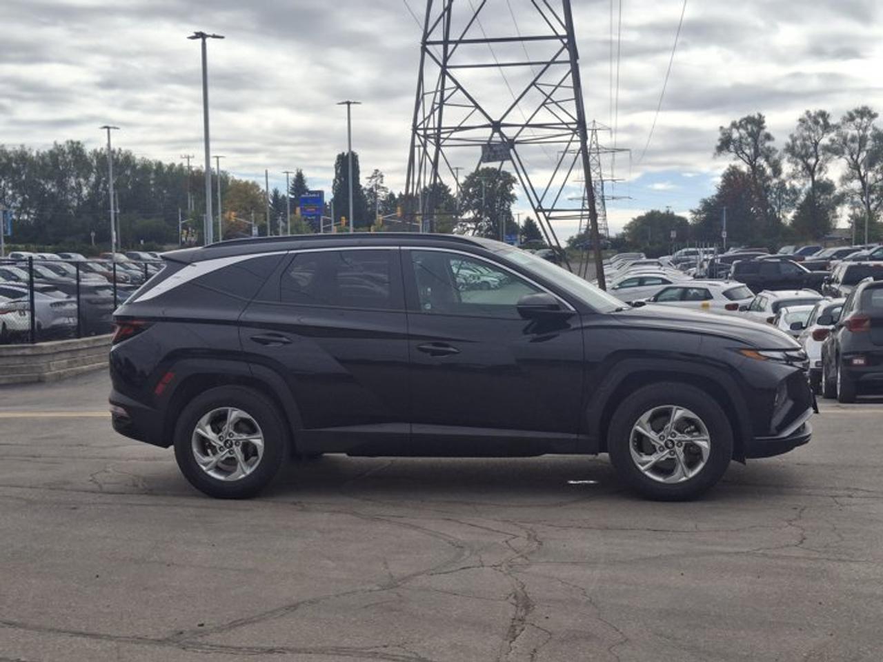 2024 Hyundai Tucson Preferred AWD | Heated Seats + Steering | Remote Start | Adaptive Cruise | CarPlay + Android & More! Photo