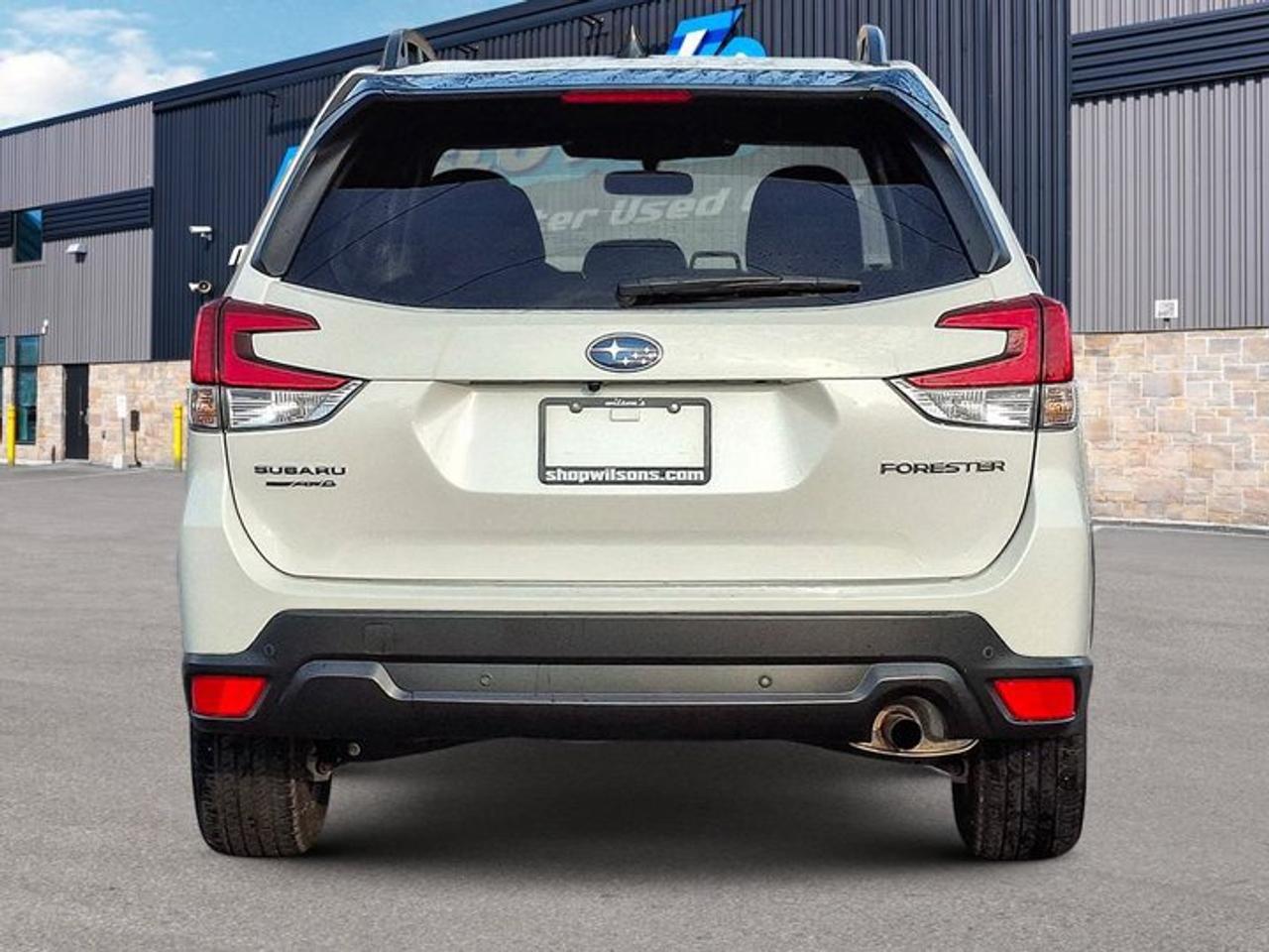 2024 Subaru Forester Touring AWD | Heated Seats + Steering | Sunroof | Eyesight | Blindspot Monitor | and More! Photo3