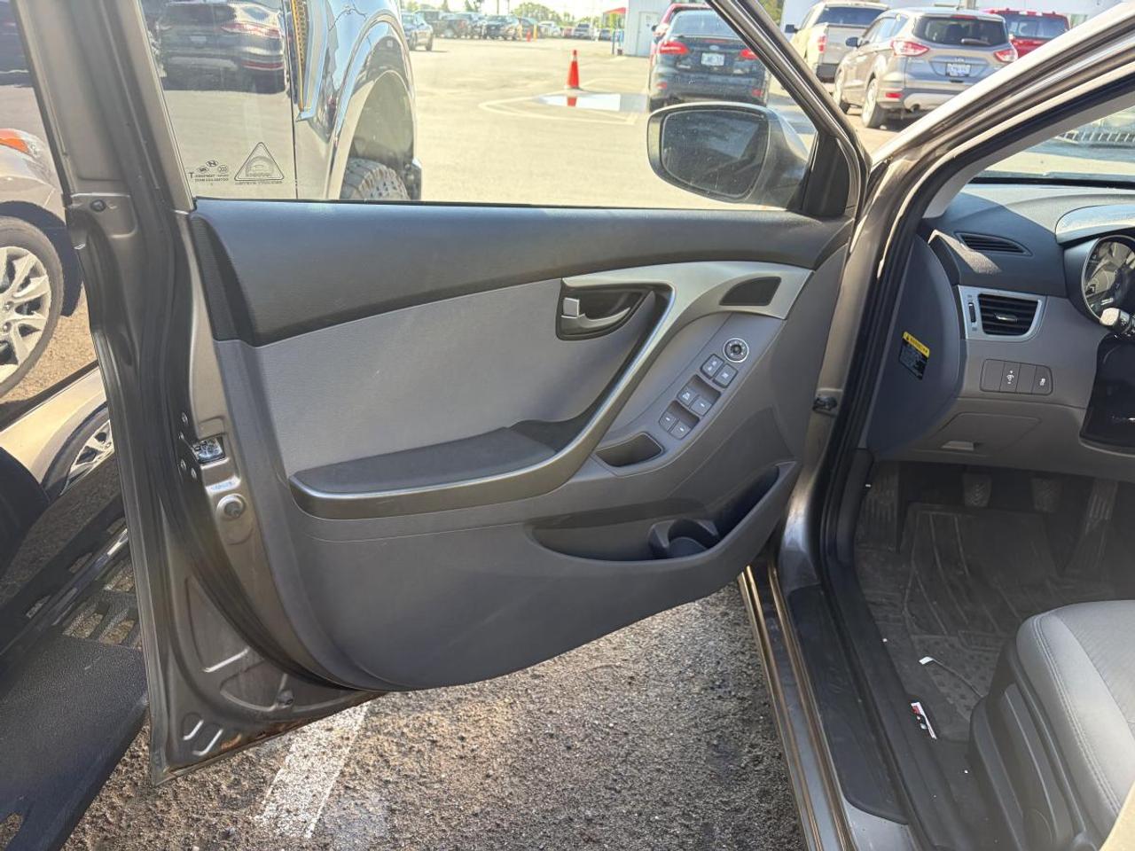 2013 Hyundai Elantra GL Photo
