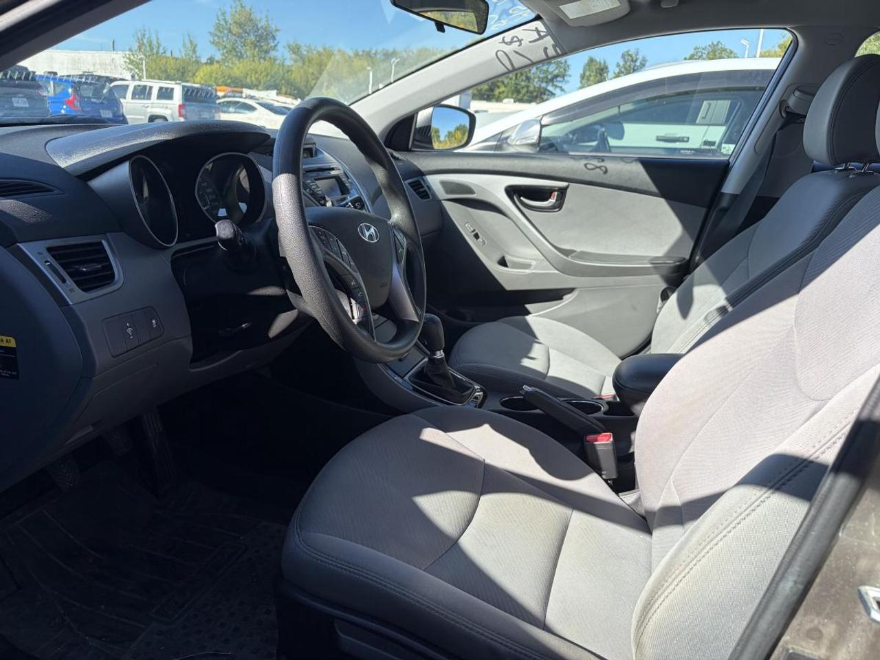 2013 Hyundai Elantra GL Photo