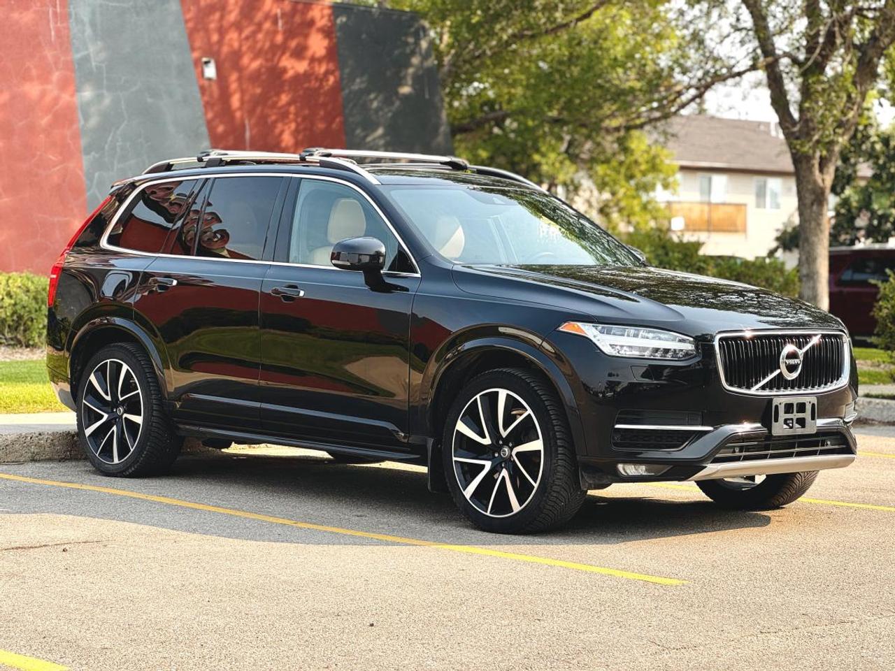 Used 2019 Volvo XC90 T6 AWD Momentum for sale in Saskatoon, SK