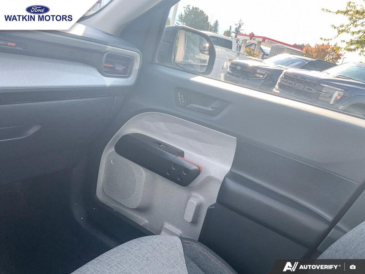 2024 Ford Maverick X XLT AWD Photo27
