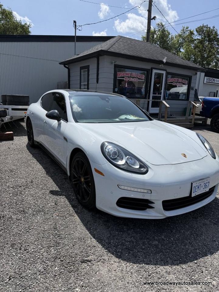 2016 Porsche Panamera ALL-WHEEL DRIVE 4-TYPE-MODEL 4 PASSENGER 3.6L - V6.. LEATHER.. NAVIGATION.. HEATED SEATS.. PANORAMIC SUNROOF.. BLUETOOTH.. BACK-UP CAMERA..