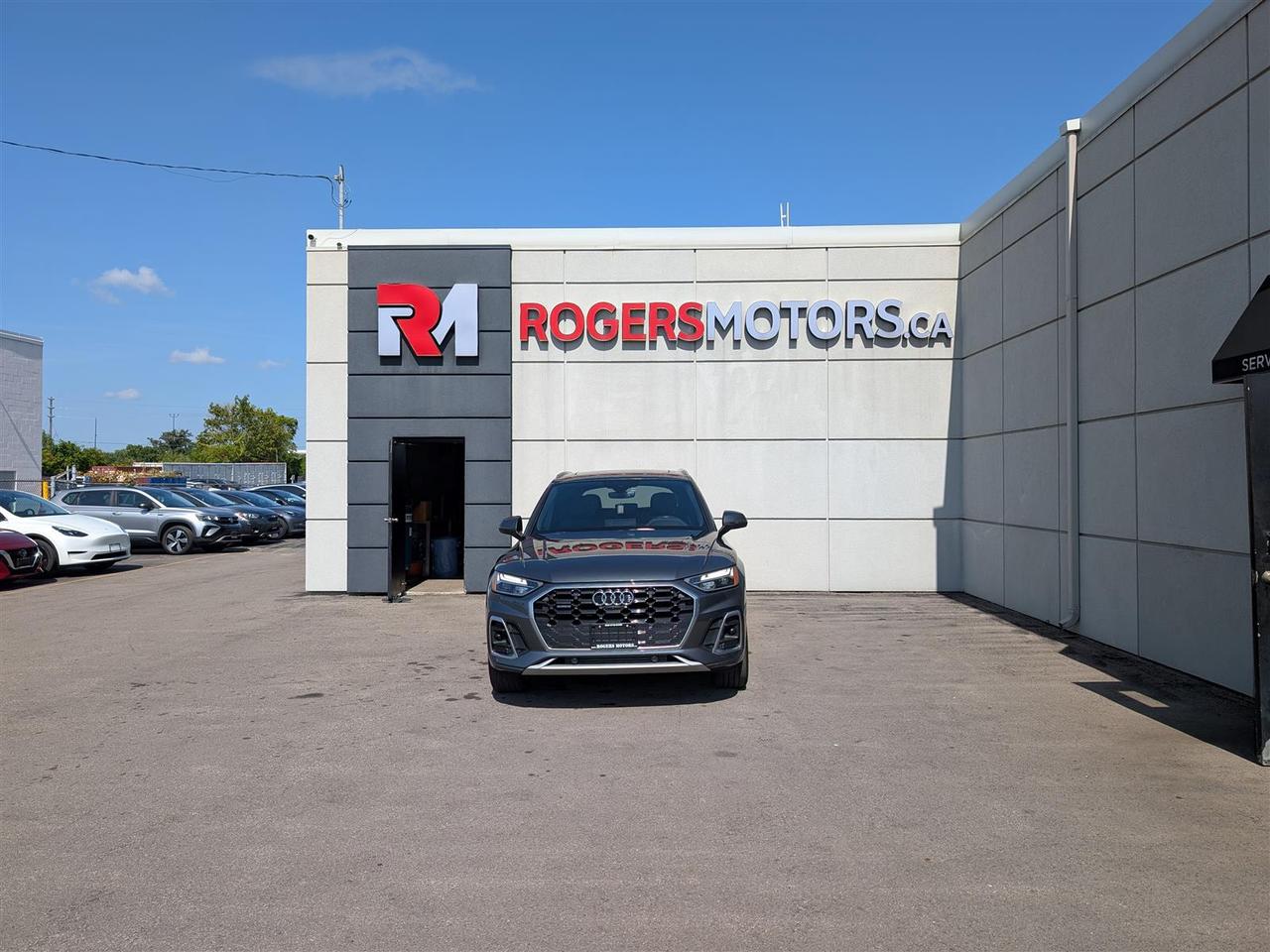 2021 Audi Q5 QTRO - S-LINE - PANO ROOF - NAVI - TECH FEATS Photo