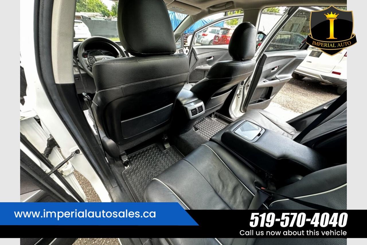 2016 Toyota Venza XLE Photo