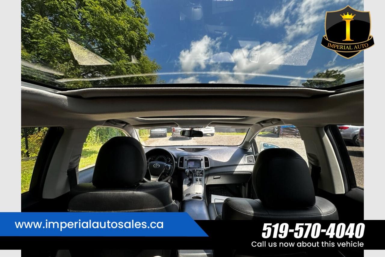 2016 Toyota Venza XLE Photo