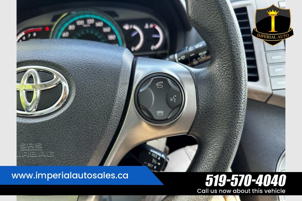 2016 Toyota Venza XLE Photo