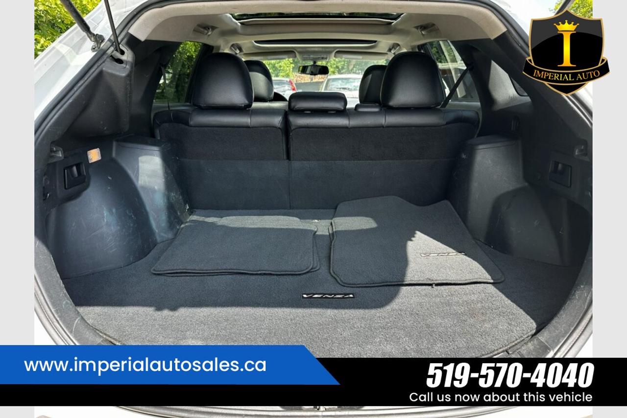 2016 Toyota Venza XLE Photo