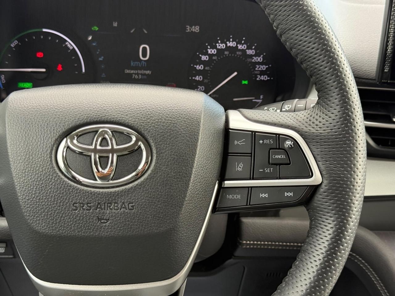 2025 Toyota Sienna XLE Photo