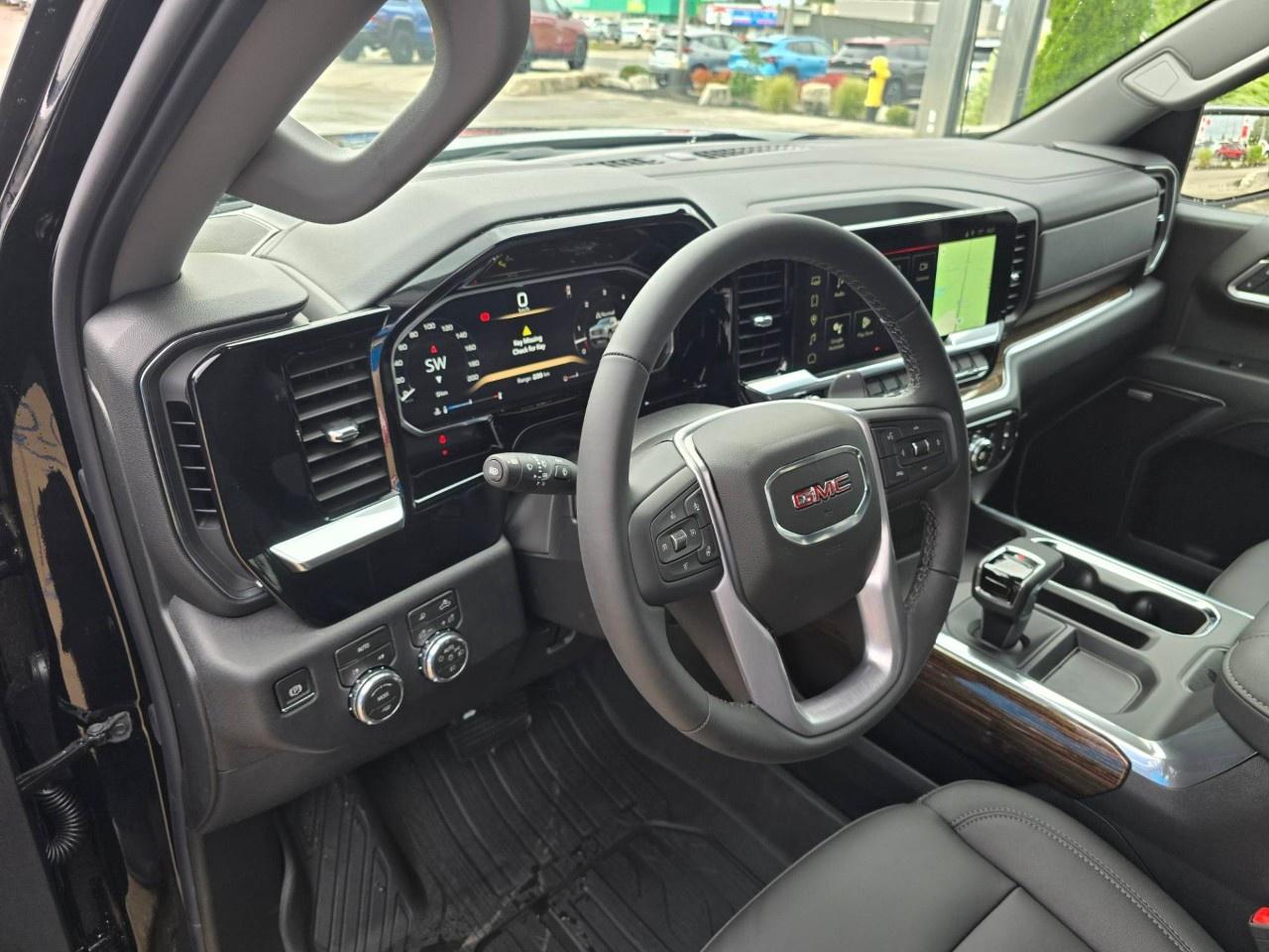 2026 GMC Sierra 1500 Crew Cab Short Box 4-Wheel Drive Elevation Photo3