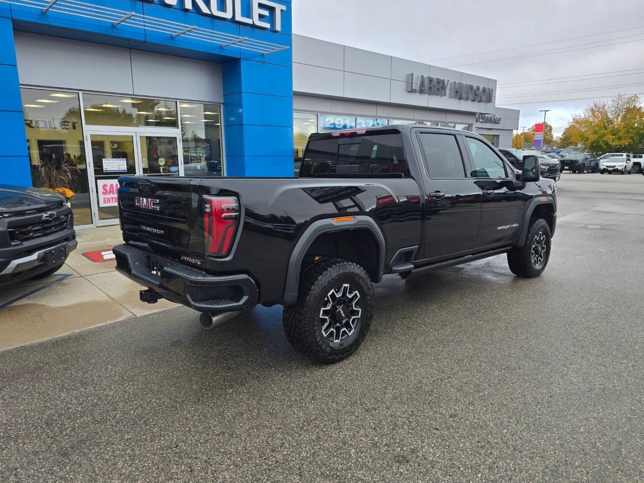 2026 GMC Sierra 2500 HD Crew Cab Standard Box 4-Wheel Drive AT4X Photo