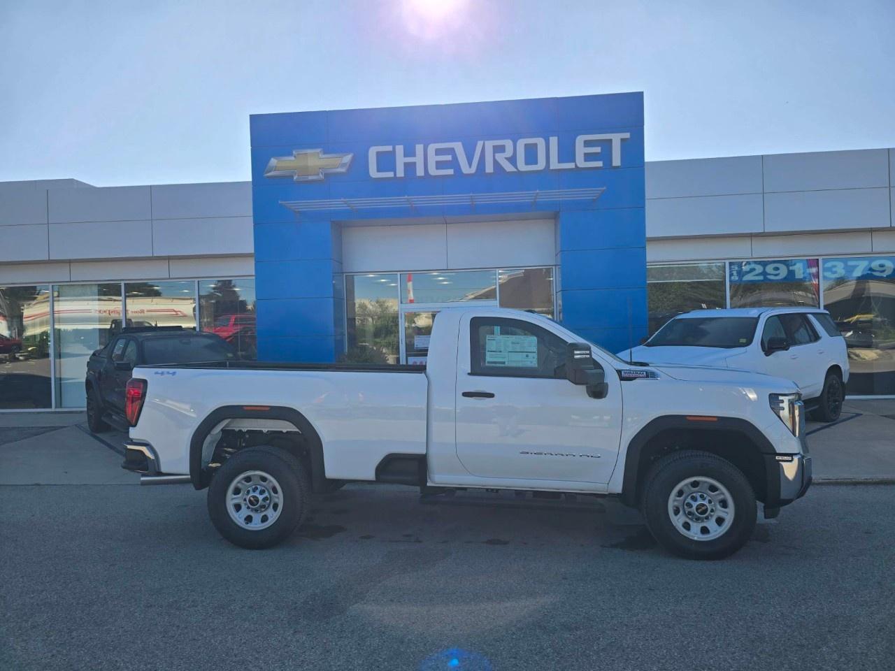 2026 GMC Sierra 2500 HD Regular Cab Long Box 4-Wheel Drive Pro Photo5