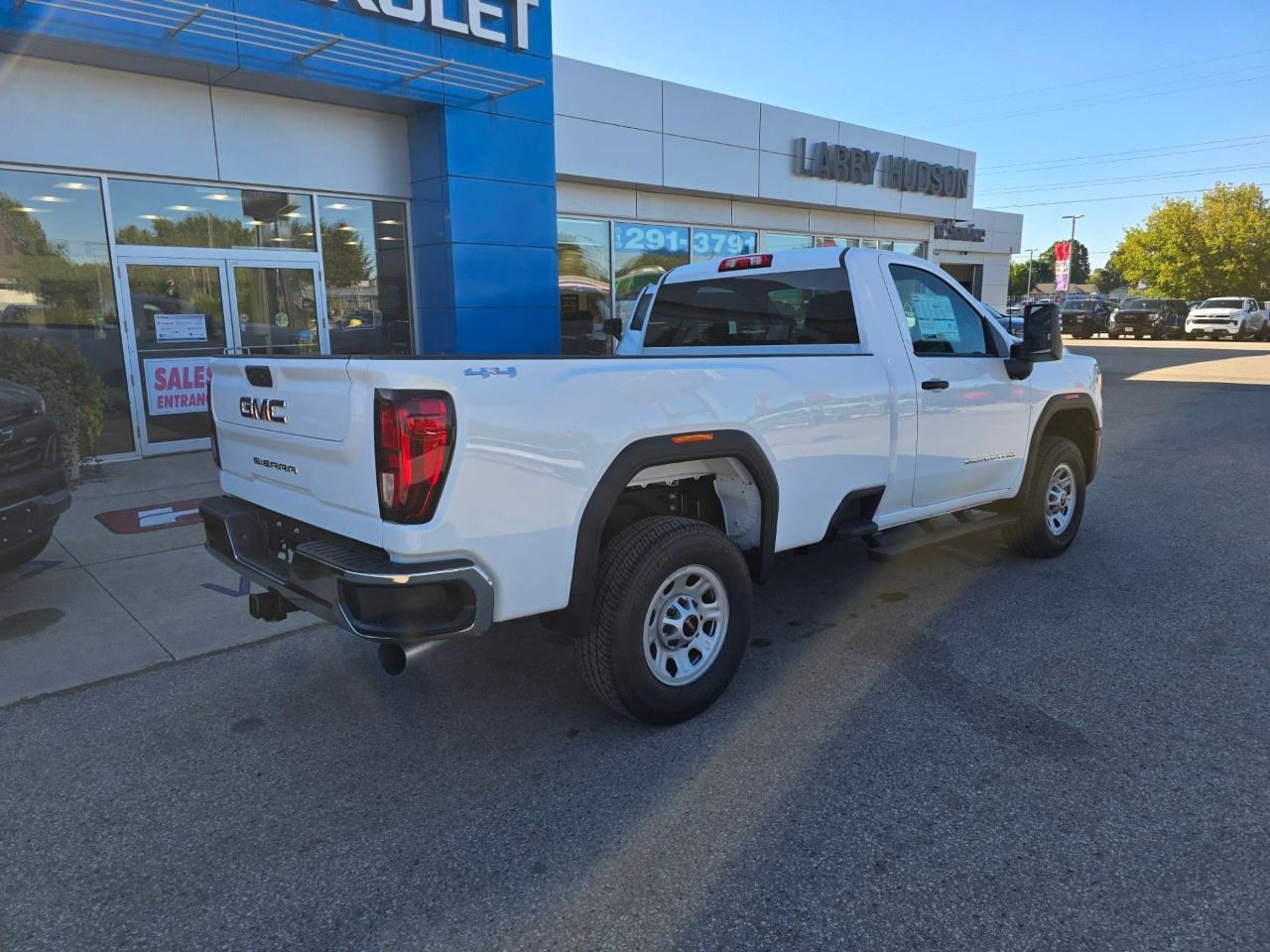 2026 GMC Sierra 2500 HD Regular Cab Long Box 4-Wheel Drive Pro Photo2