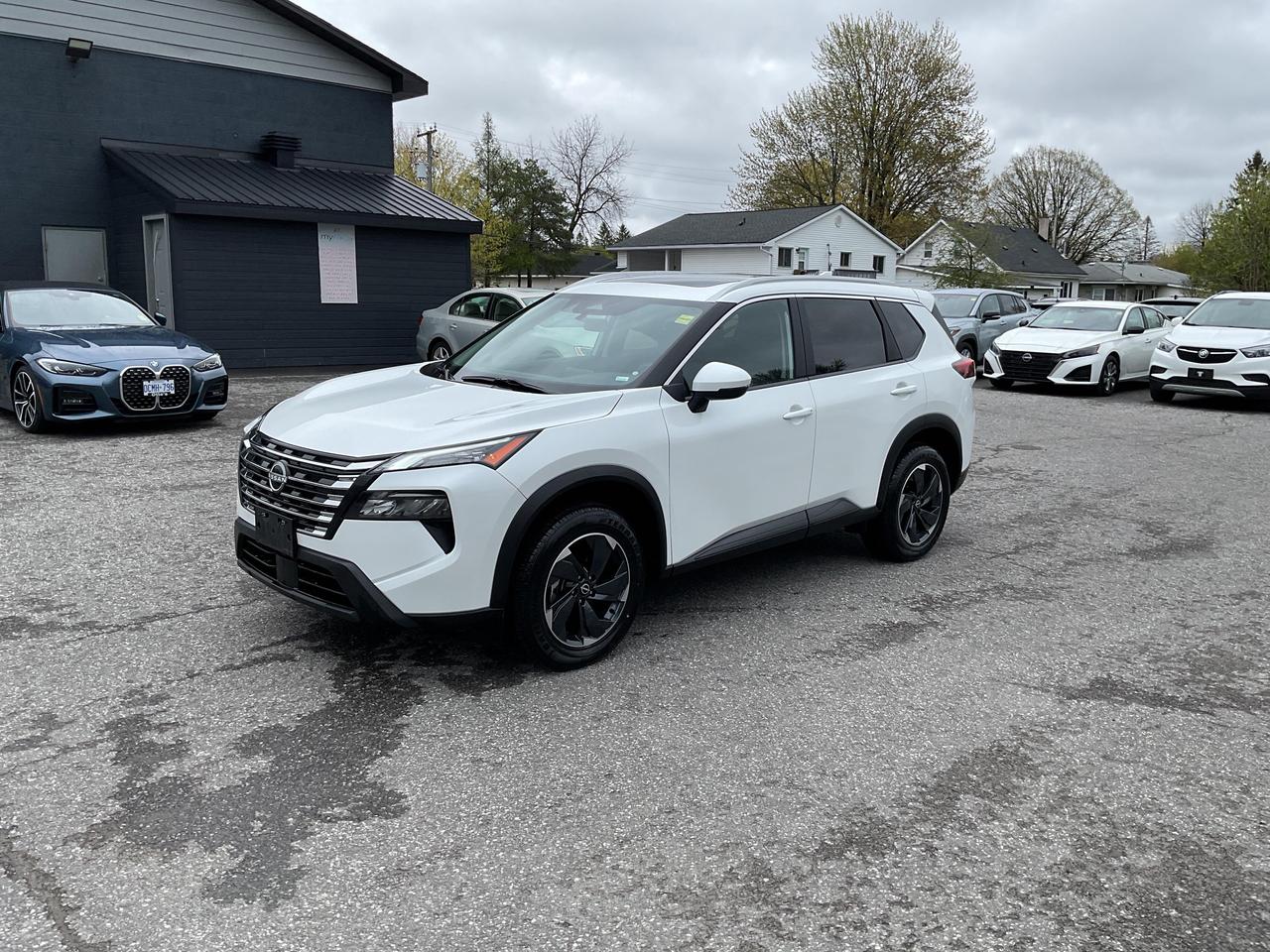 ???? 1.5L 3CYL All Wheel Drive  NISSAN ROGUE SV MOONROOF 2024  Adventure-ready comfort meets efficiency! ????<br><br>

This stunning 2024 Nissan Rogue SV with only 52,483 KMs is packed with premium features and ready to elevate every drive. All-wheel drive capability, panoramic views, and cutting-edge safety tech make this the perfect family SUV!<br><br>

? All Wheel Drive<br>
? Heated Seats<br>
? Heated Steering Wheel<br>
? Panoramic Sunroof<br>
? Apple CarPlay & Android Auto<br>
? Lane Change Assist<br>
? Blind Spot Assist<br>
? Backup Camera<br>
? Bluetooth Connectivity<br>
? Air Conditioning<br>
? Cruise Control<br>
? Full Power Group<br><br>

?? NO FEES! <span>(Just pay applicable taxes.)</span><br>
?? LOWEST PRICE GUARANTEED!<br><br>

?? 3 LOCATIONS TO SERVE YOU BETTER:<br>
?? RICHMOND: 1-888-416-2199<br>
?? KINGSTON: 1-888-508-3494<br>
?? NORTH BAY: 1-888-282-3560<br><br>

?? Visit <strong>WWW.MYCAR.CA</strong> to see this NISSAN ROGUE and more!<br>
?? Confidence, comfort, and value  all in one! ??