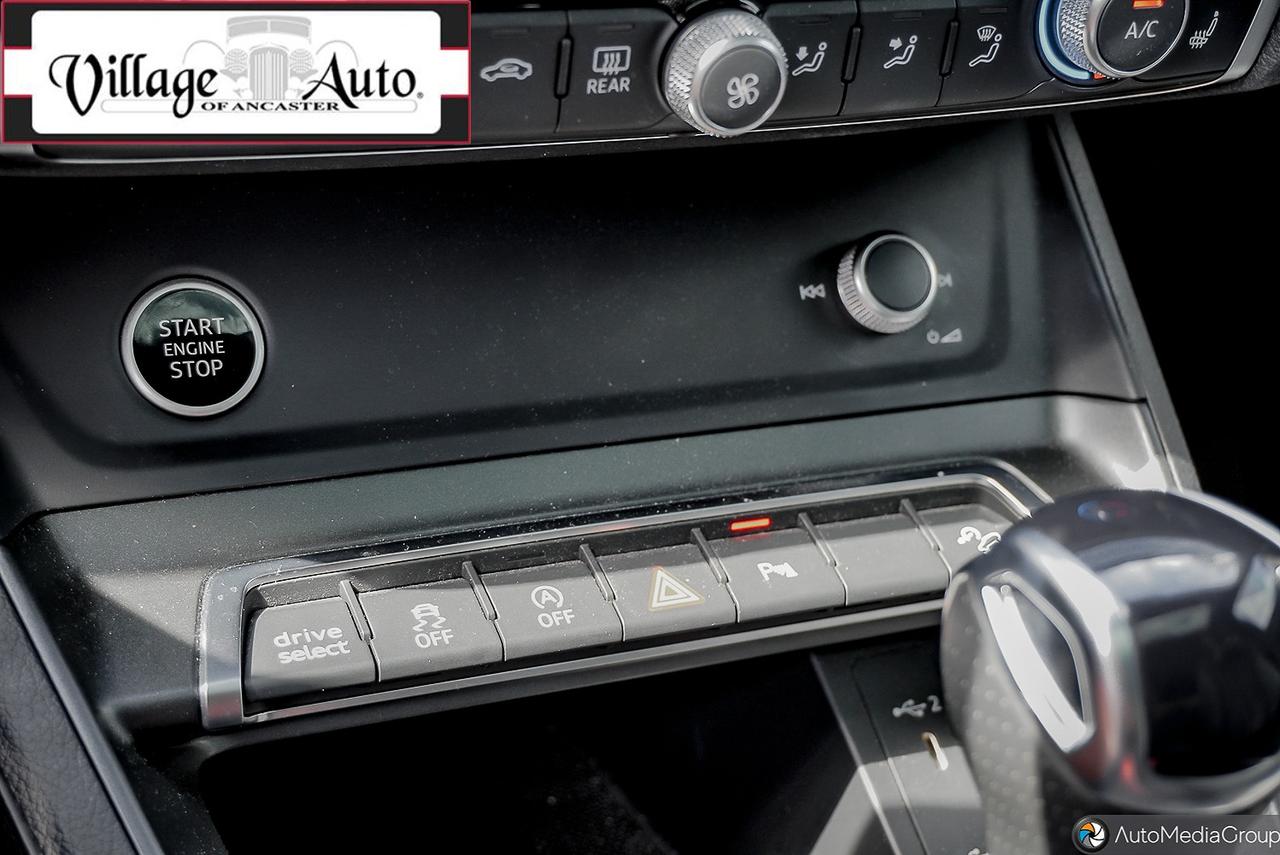 2022 Audi Q3 Progressiv 45 TFSI quattro Photo