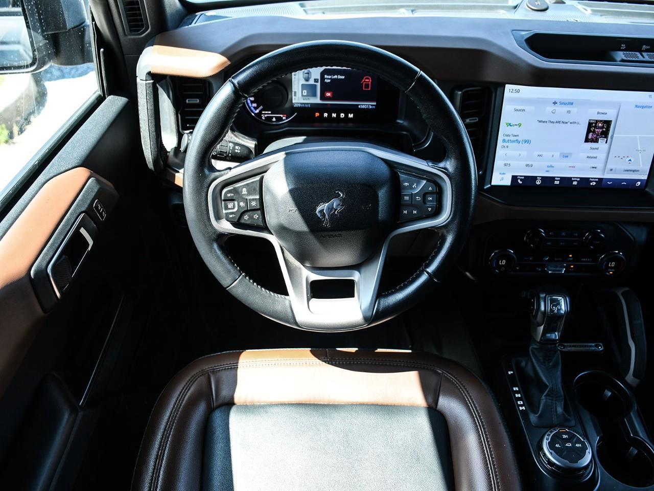 2024 Ford Bronco Outer Banks NAV | HTD SEATS | HTD STEERING | ADAPTIVE CRUISE Photo