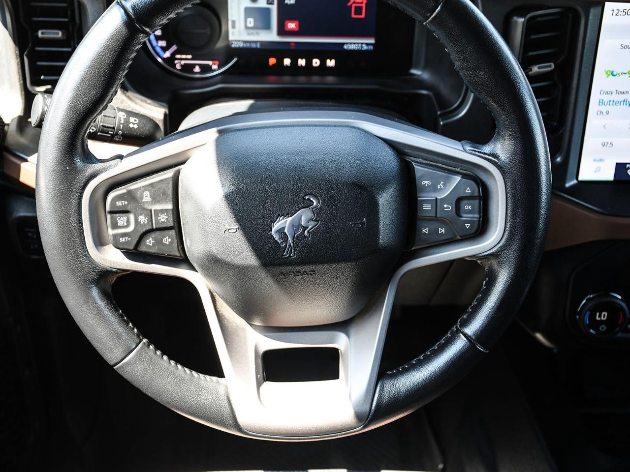 2024 Ford Bronco Outer Banks NAV | HTD SEATS | HTD STEERING | ADAPTIVE CRUISE Photo