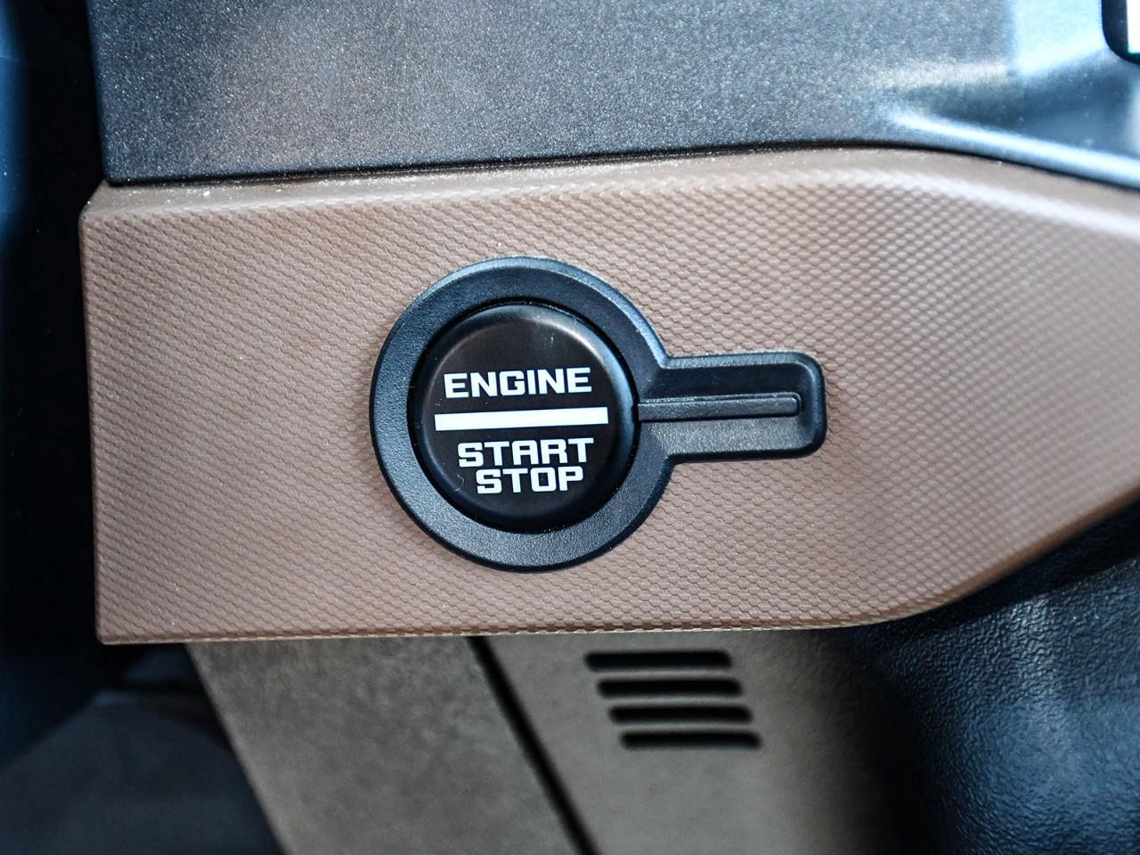 2024 Ford Bronco Outer Banks NAV | HTD SEATS | HTD STEERING | ADAPTIVE CRUISE Photo