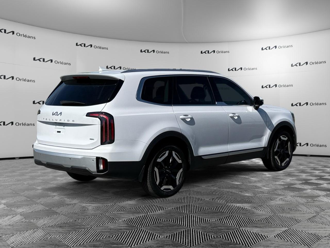 2024 Kia Telluride EX AWD Photo