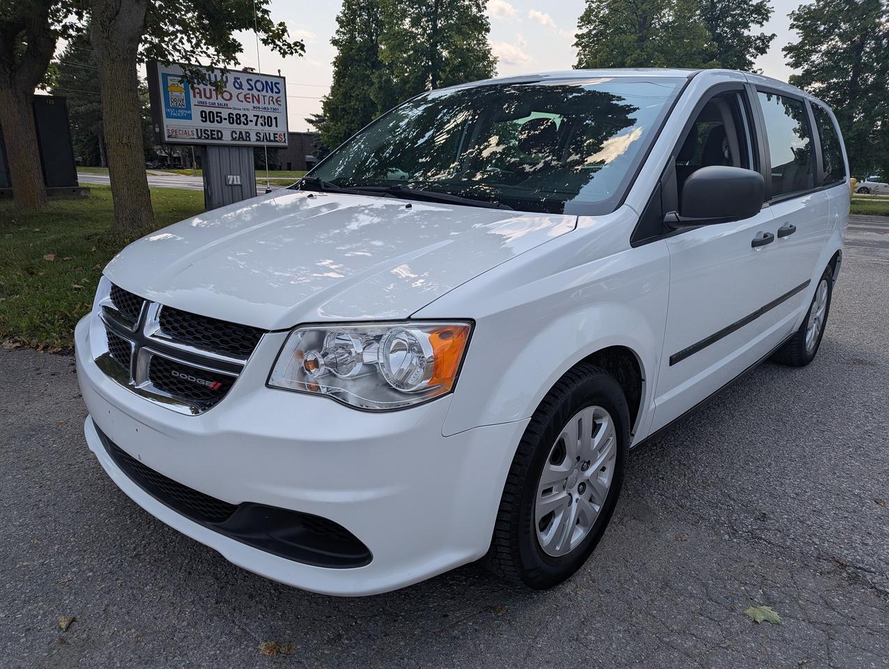 <p>&ldquo;WORK or PLAY&rdquo; fully loaded ONLY 143K easily SEATS 7 comes certified FREE 6 month warranty + FREE oil change (+Hst & Lic.). Please CALL &nbsp;(905) 432-7599 or (905) 376-3361 (2 LOCATIONS). www.kellyandsonsauto.com</p>