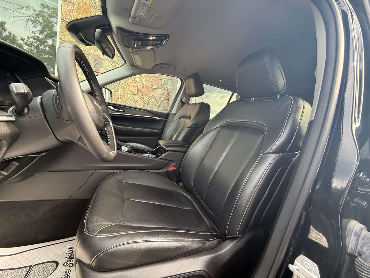 2023 Jeep Grand Cherokee LIMITED   4X4   NO ACCIDENT Photo