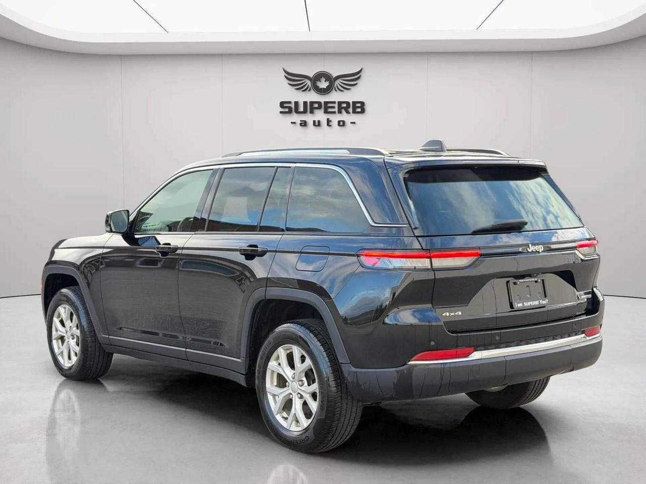 2023 Jeep Grand Cherokee LIMITED   4X4   NO ACCIDENT Photo