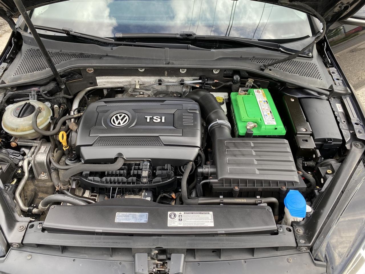 2016 Volkswagen Golf SportWagen S Photo