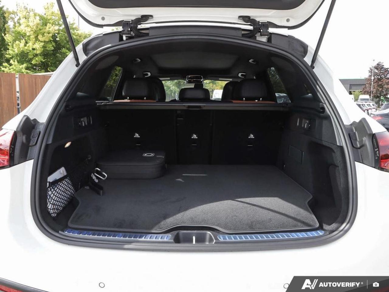 2027 Mercedes-Benz GLC 350e Base GLC 350e 4dr All-Wheel Drive 4MATIC Photo