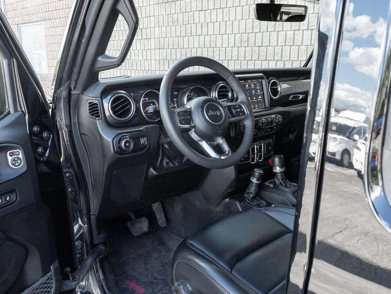 2023 Jeep Wrangler Nav   Cruise   Trac Control   Auto Dim Photo