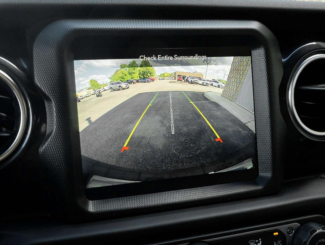 2023 Jeep Wrangler Nav   Cruise   Trac Control   Auto Dim Photo