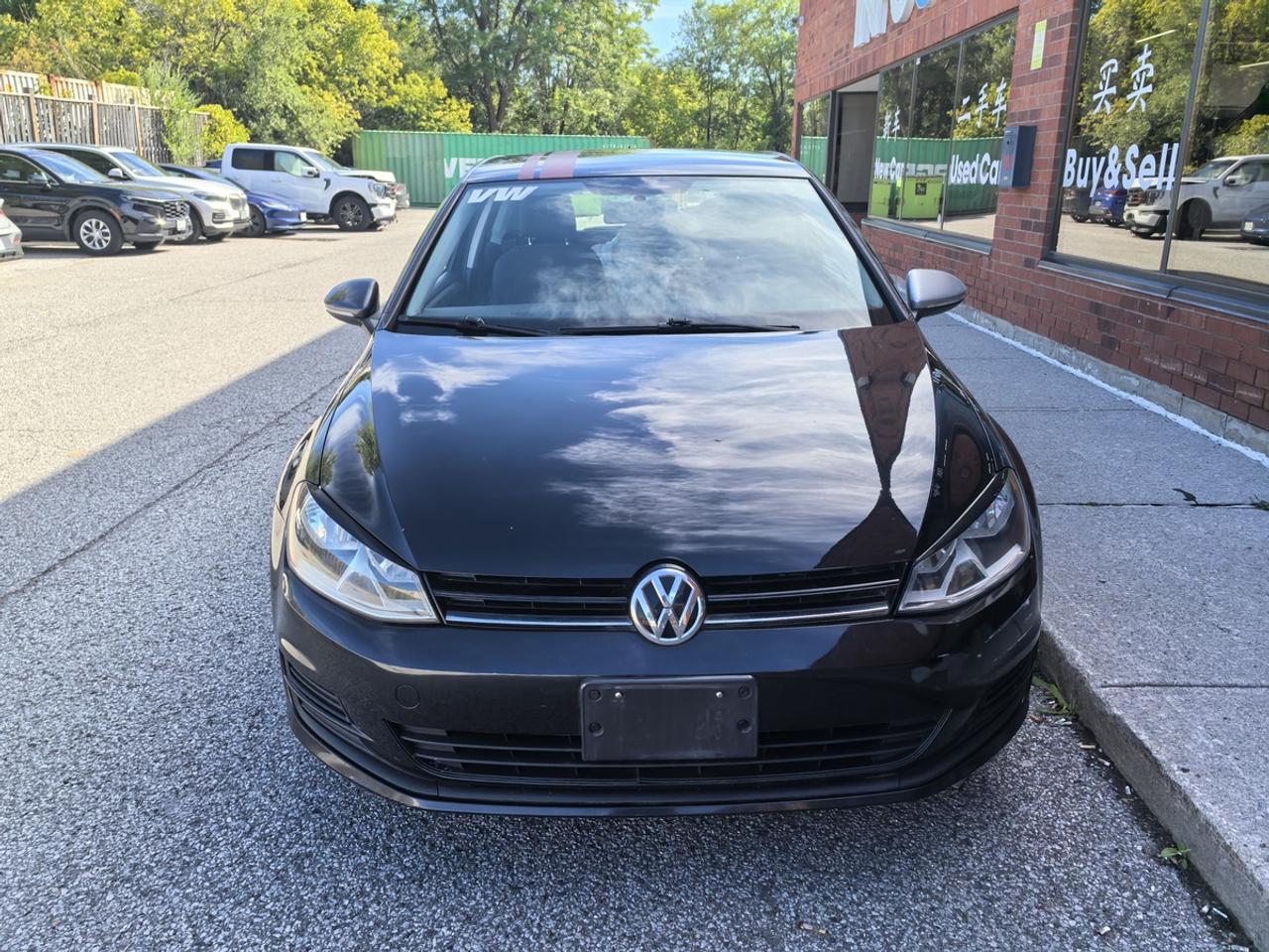2016 Volkswagen Golf S Photo