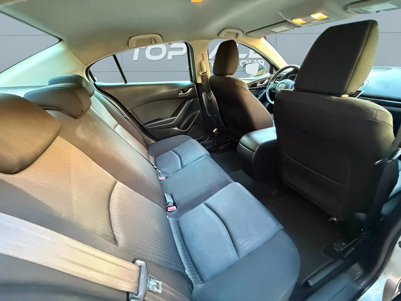 2016 Mazda MAZDA3 GX Photo