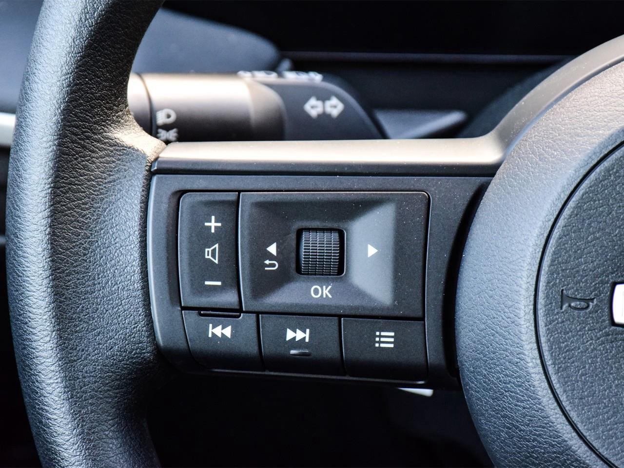 2025 Nissan Kicks S 4dr All-Wheel Drive Photo