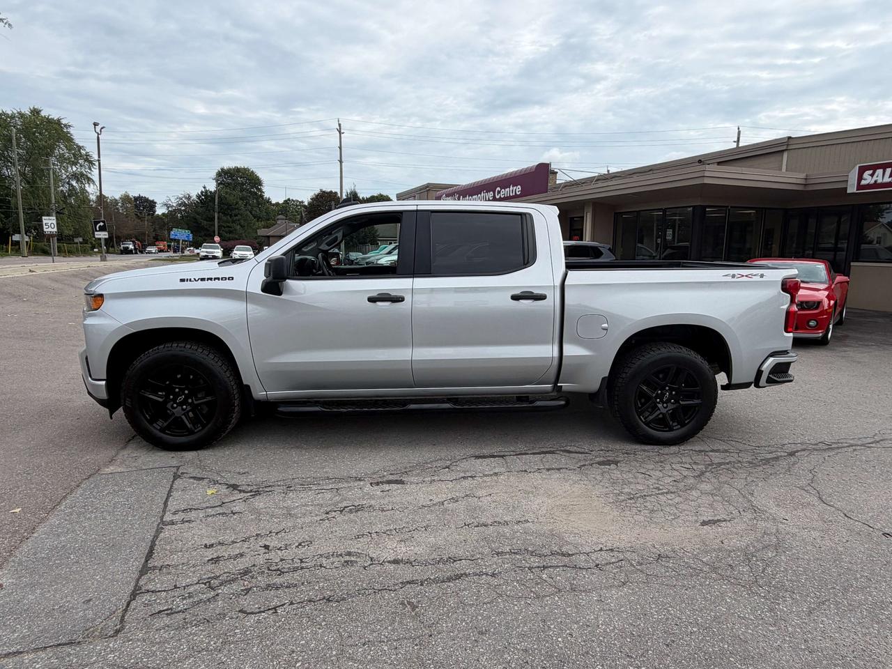 2021 Chevrolet Silverado 1500 CUSTOM/4X4/BACKUP CAM/CALL NAPANEE 613-354-2100 Photo