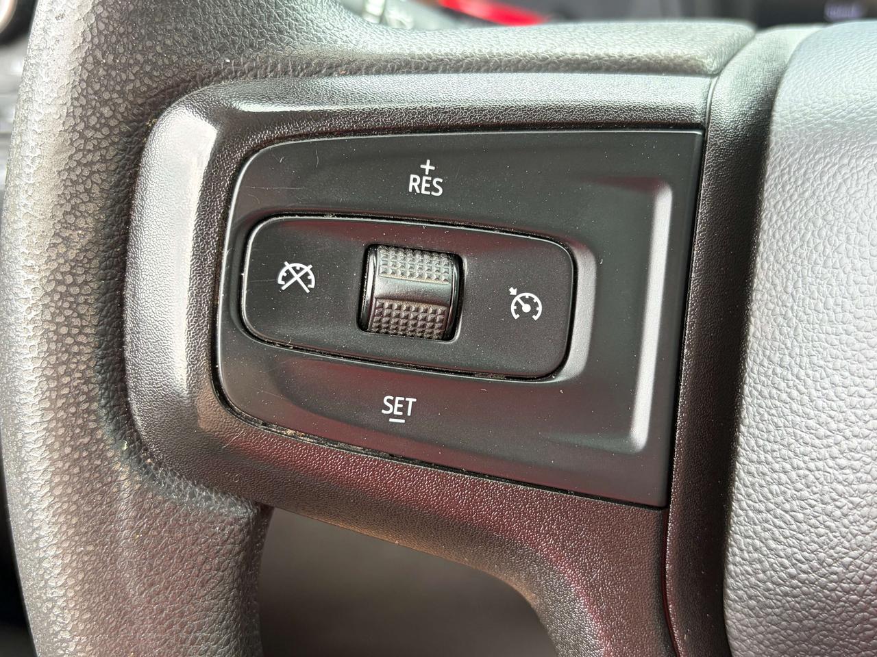 2021 Chevrolet Silverado 1500 CUSTOM/4X4/BACKUP CAM/CALL NAPANEE 613-354-2100 Photo