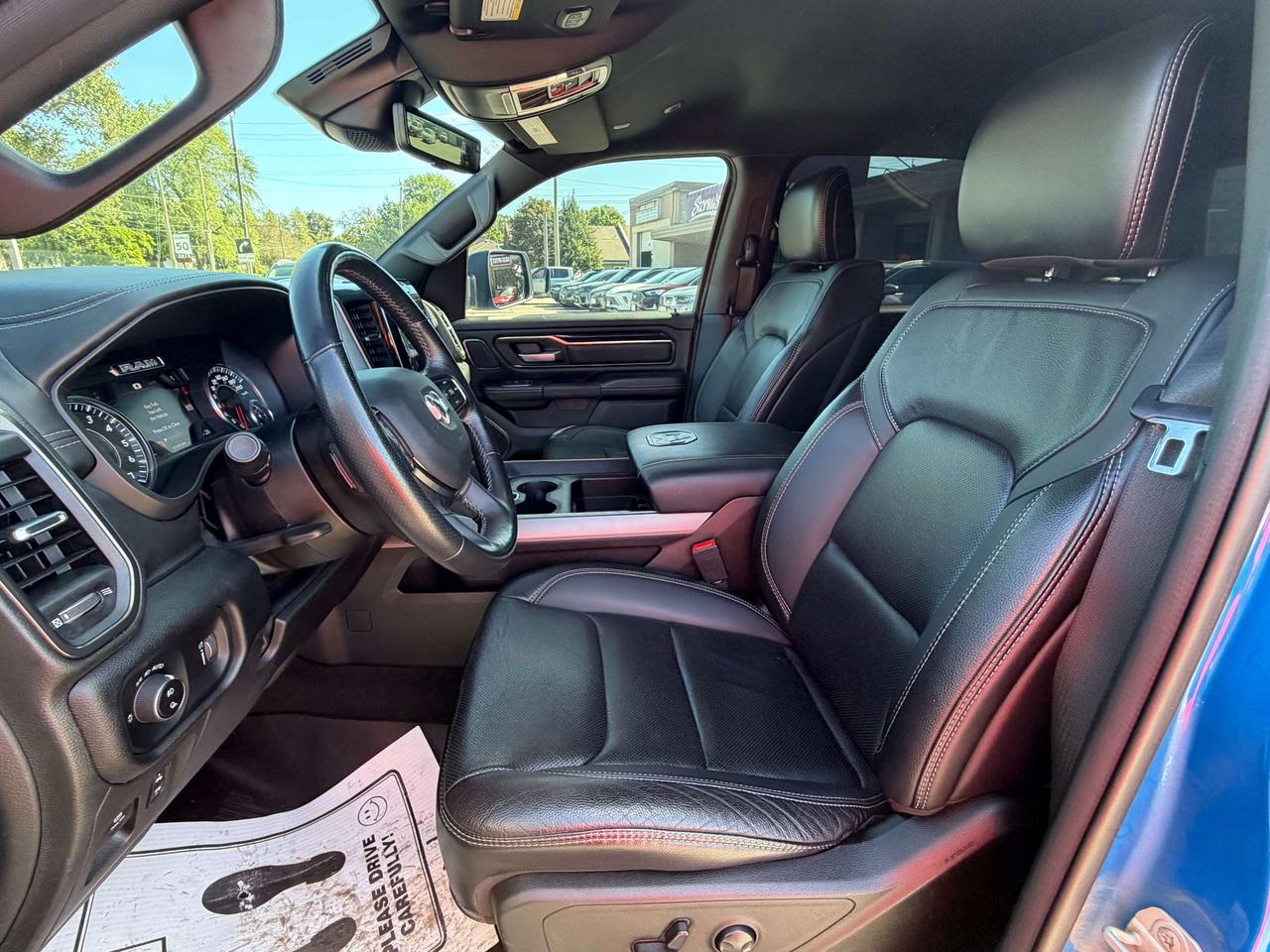 2022 RAM 1500 SPORT/LEATHER/HTD SEATS/BACK UP CAM/CALL NAPANEE Photo