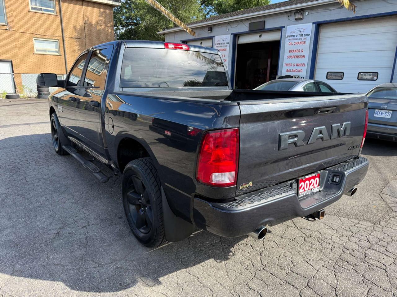2020 RAM 1500 Express 4X4 *Certified* Photo