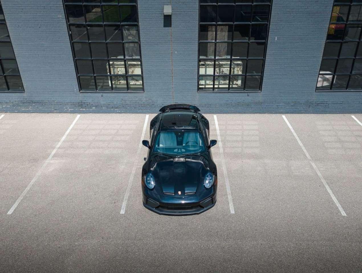 2026 Porsche 911 GT3 Coupe with Touring Package Photo0